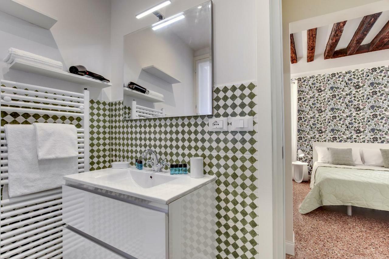 Rugabella Rialto Deluxe By Wonderful Italy Apartment Венеция Екстериор снимка