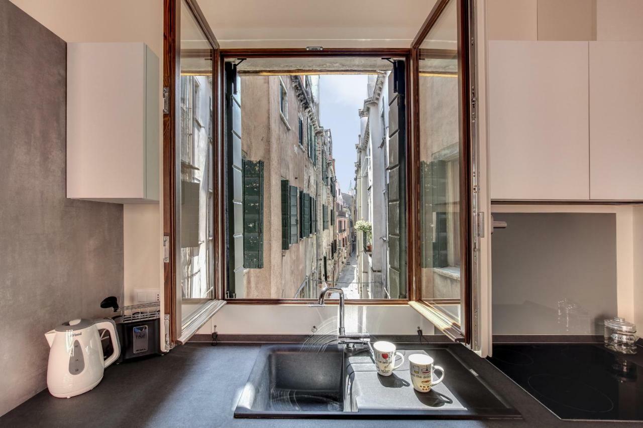 Rugabella Rialto Deluxe By Wonderful Italy Apartment Венеция Екстериор снимка